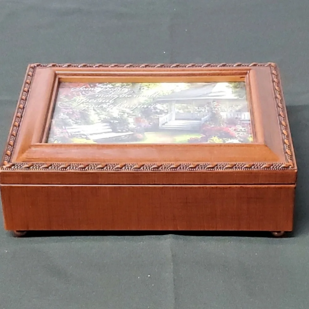 Music / Jewelry Box What a wonderful World Great GIFT Sankyo Wooden Trinket Nice